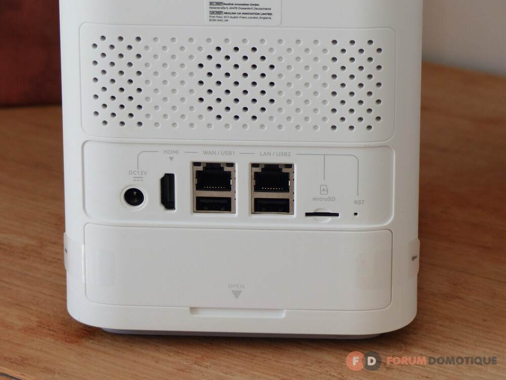 Reolink Home Hub Pro Arriere Zoom.JPG