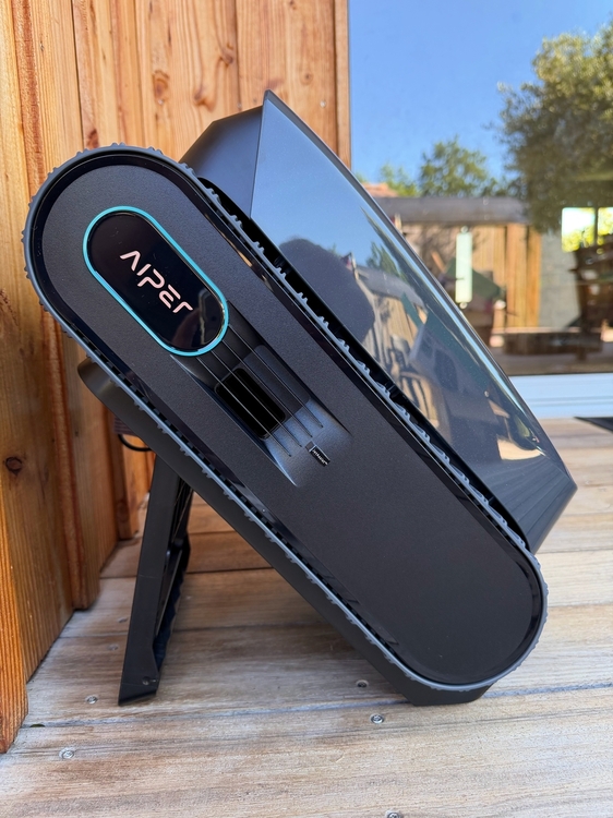 Aiper Scuba V3 pied
