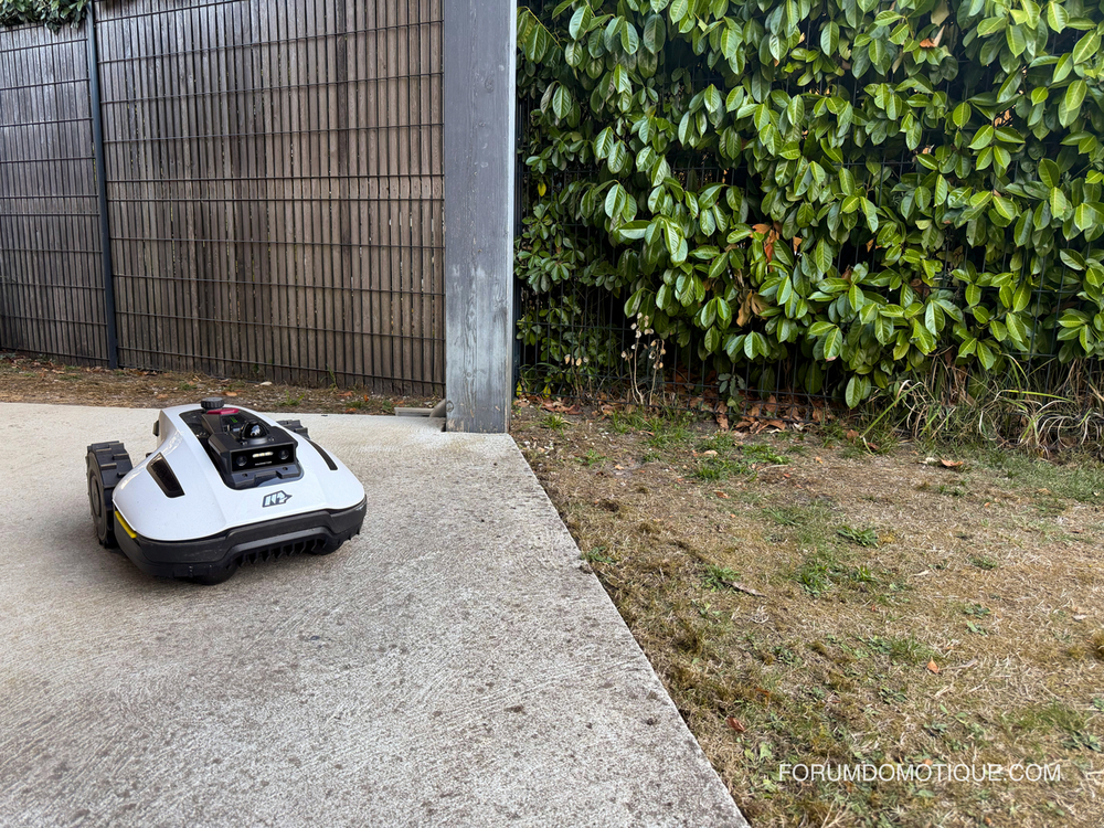 MAMMOTION yuka mini 2 1000 lidar passage beton