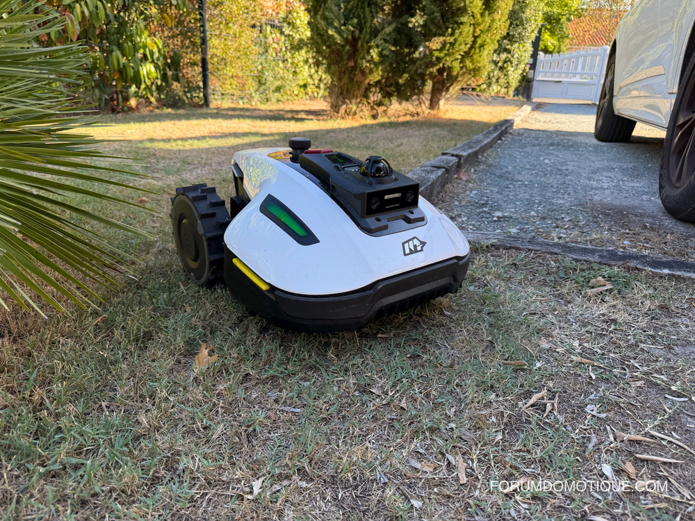 MAMMOTION yuka mini 2 1000 lidar passage parking