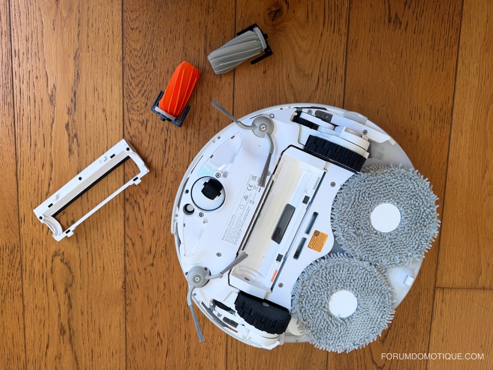 DJI Romo P2 brosses